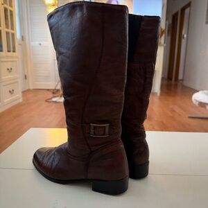 Brown Leather Heeled Boots-Size 8